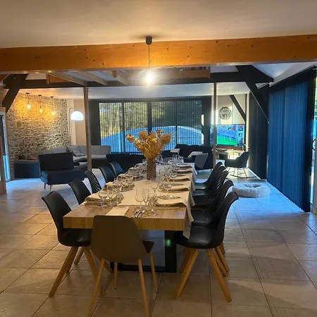 De La Vallee De Guera Holiday home *