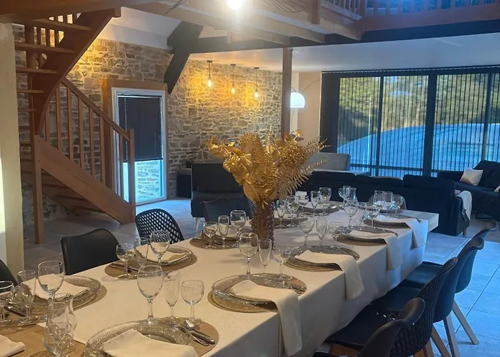 펜션 De La Vallee De Guera *